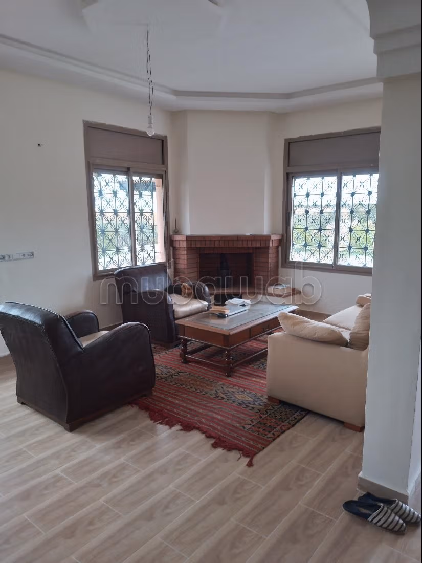 مزرعة للبيع بتيفلت. المساحة الإجمالية 52000 م². كراج. 