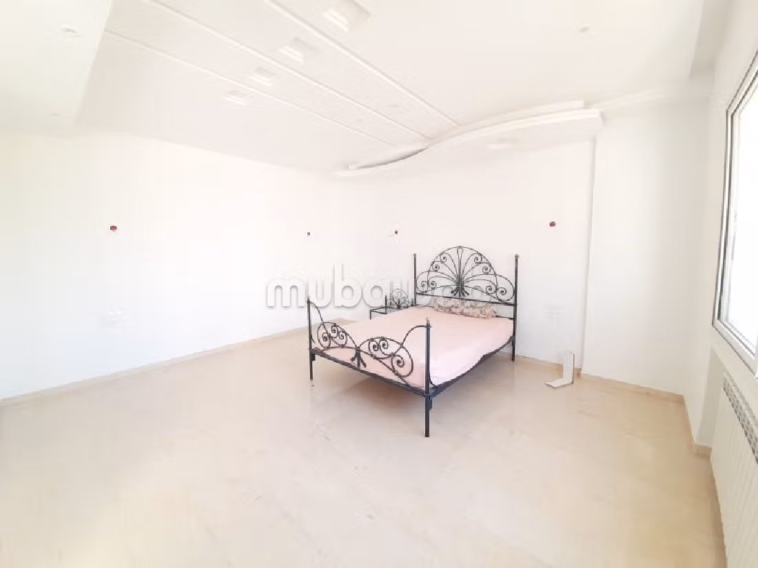 Luxury villa for sale in Hammamet. 4 lovely rooms. Green area, Balcony. 