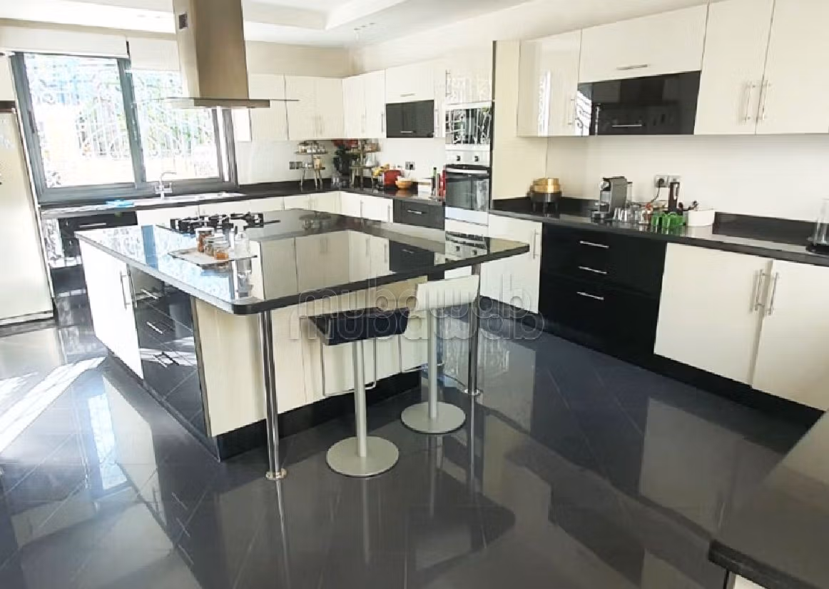 Magnifique villa de 1150m2 au quartier Californie