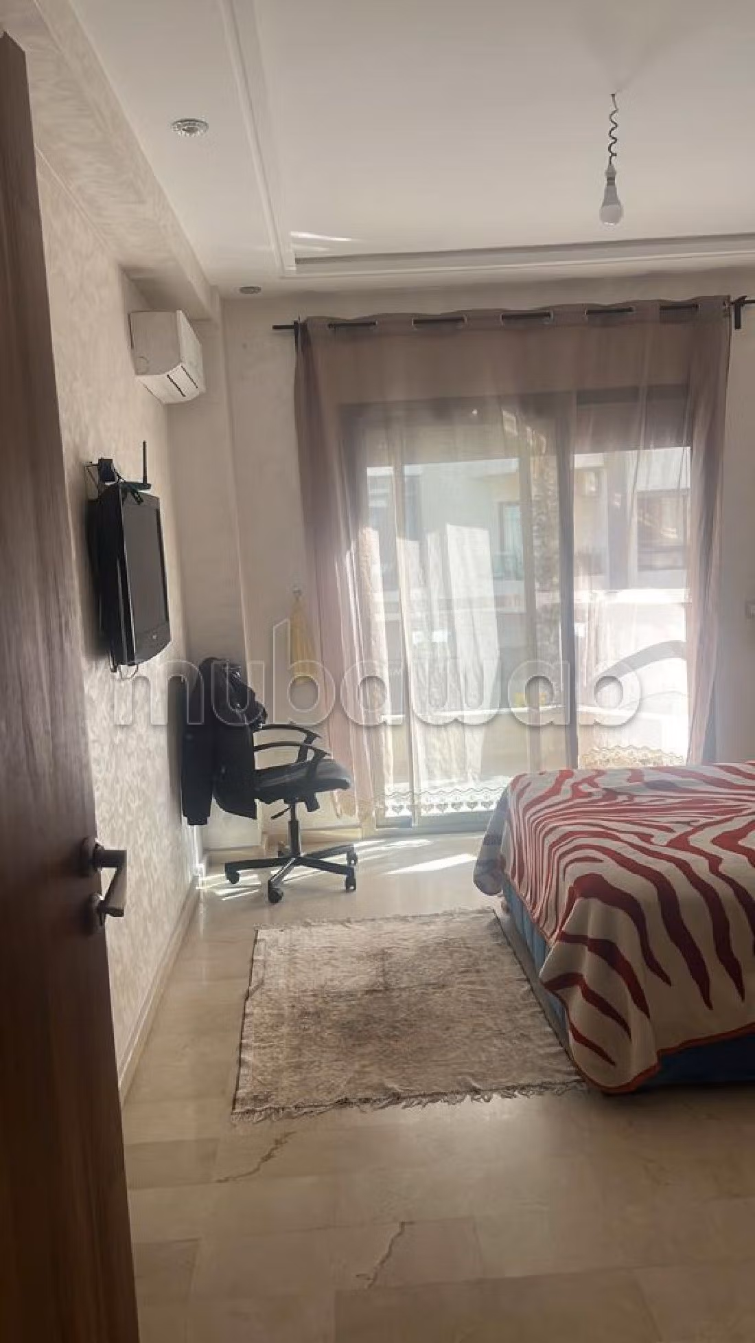 شقة للبيع بوسط المدينة. المساحة 148 م². مع مصعد وشرفة