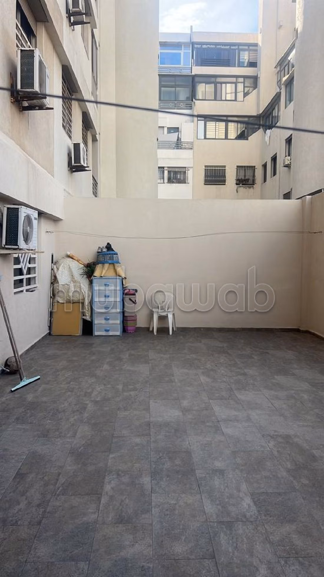 شقة للبيع بوسط المدينة. المساحة 148 م². مع مصعد وشرفة