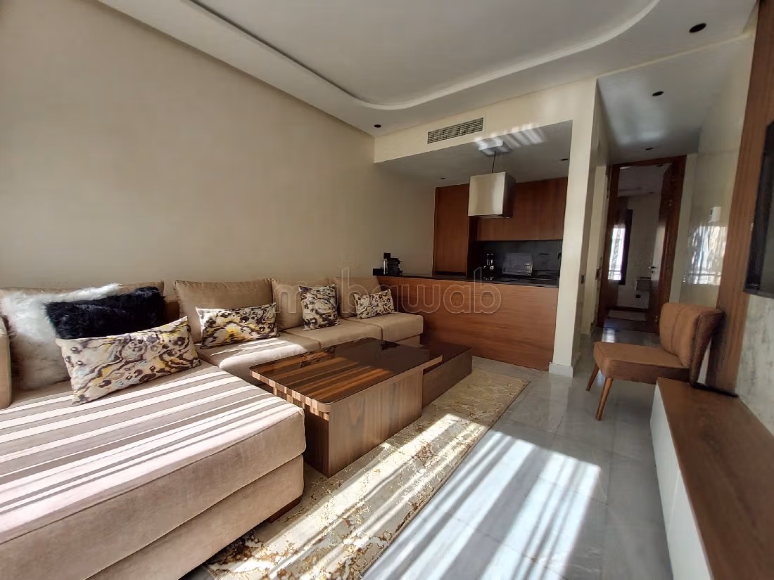 Find an apartment for rent in Racine. Surface area 62 m². Furnished