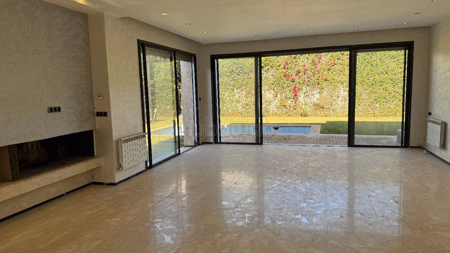 فيلا رائعة للايجار ببوسكورة. 11 قطع رائعة. المدفأة وخدمة حارس الإقامة