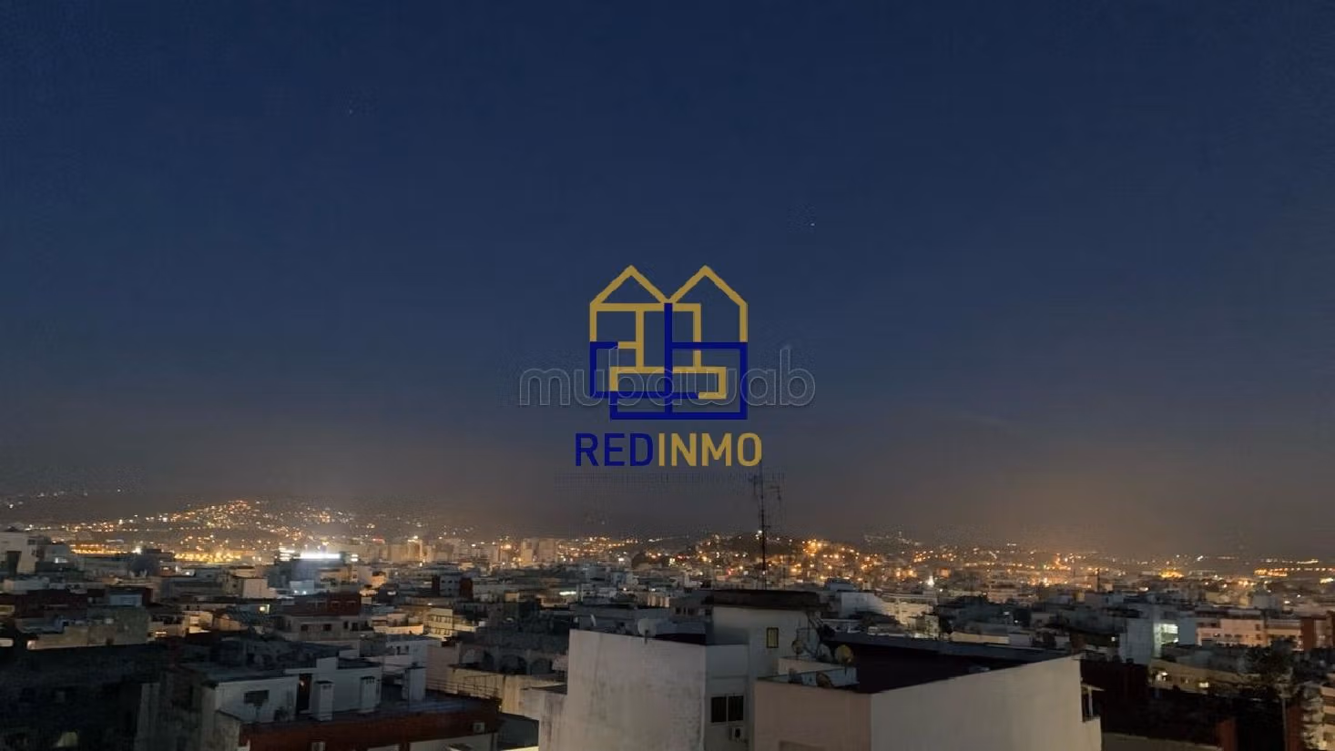 Find an apartment for rent in Centre. 3 beautiful rooms. Well furnished. 