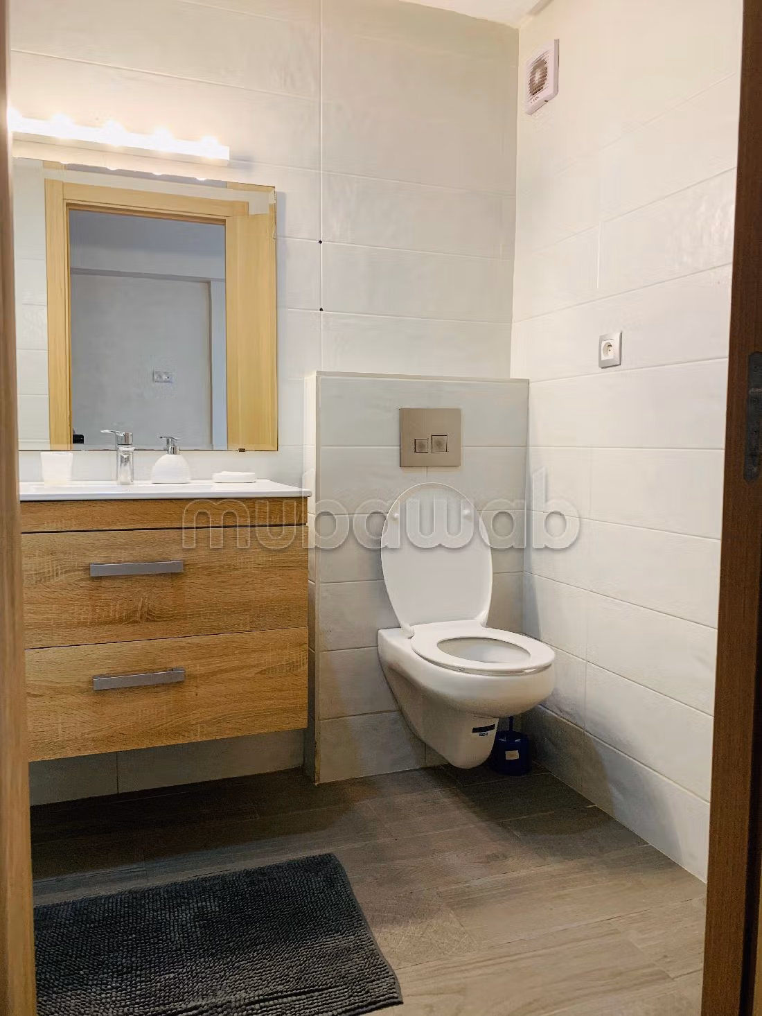 Apartments for rent in Quartier du Parc. Area of 90 m². Double glazing and reinforced door