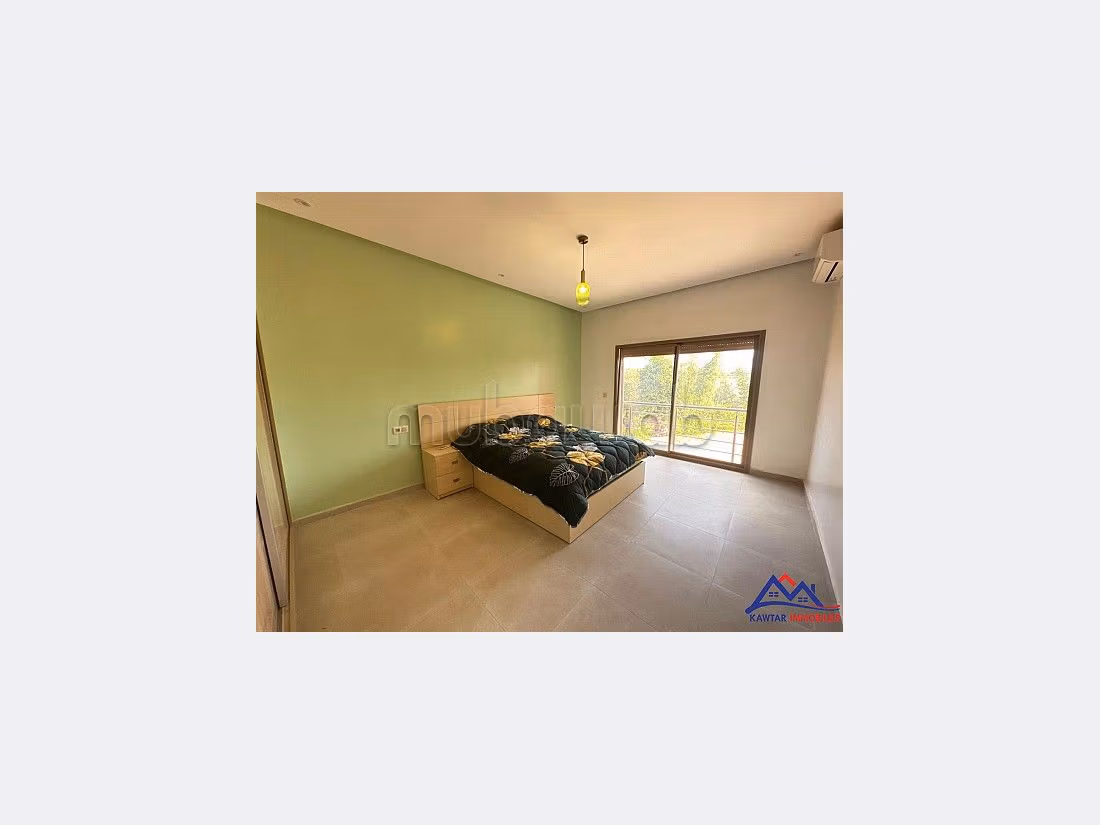 Villa de alto standing en venta en Route de l'Ourika. Superficie de 830 m². Espacios verdes, Balcón