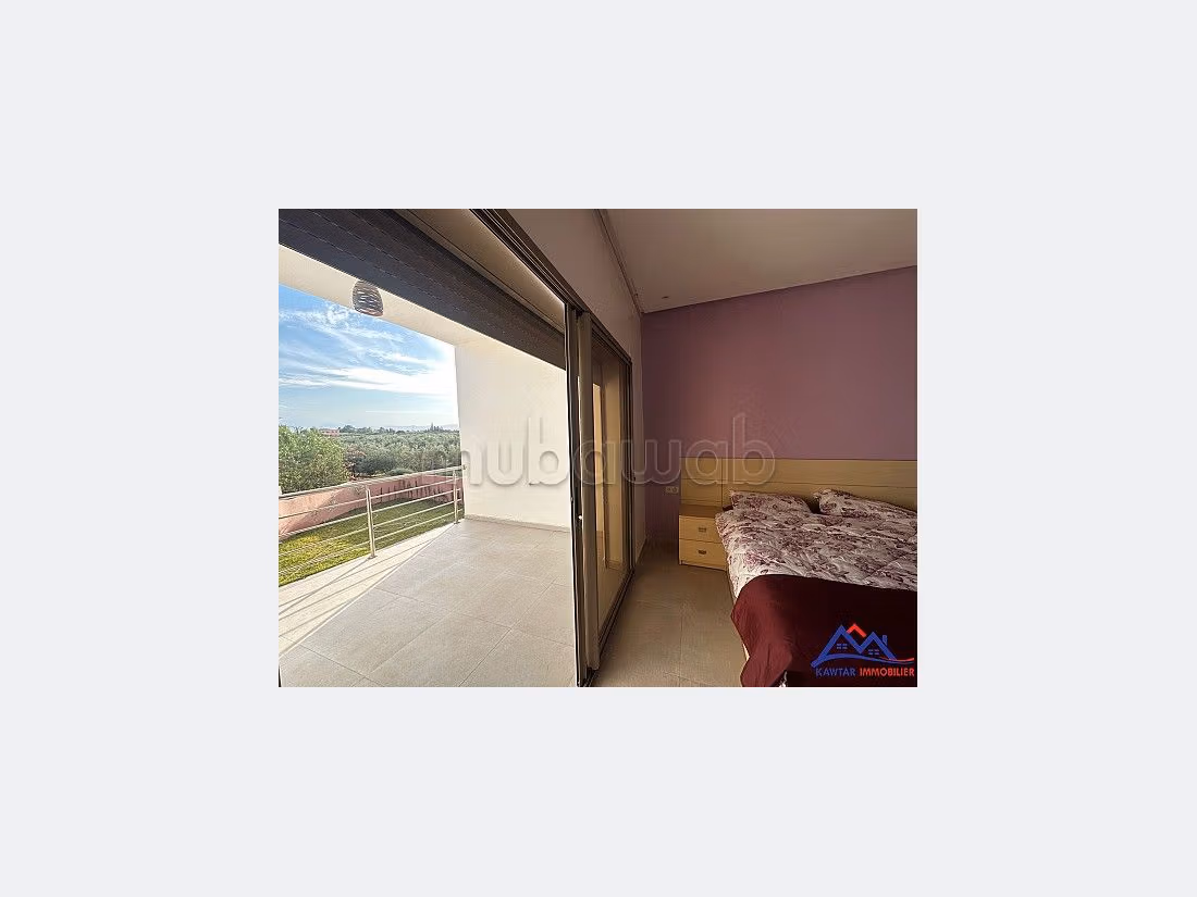 Villa de alto standing en venta en Route de l'Ourika. Superficie de 830 m². Espacios verdes, Balcón