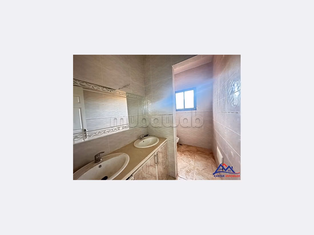 Suntuosa villa en venta en Route de l'Ourika. 3 dormitorios. Jardineras