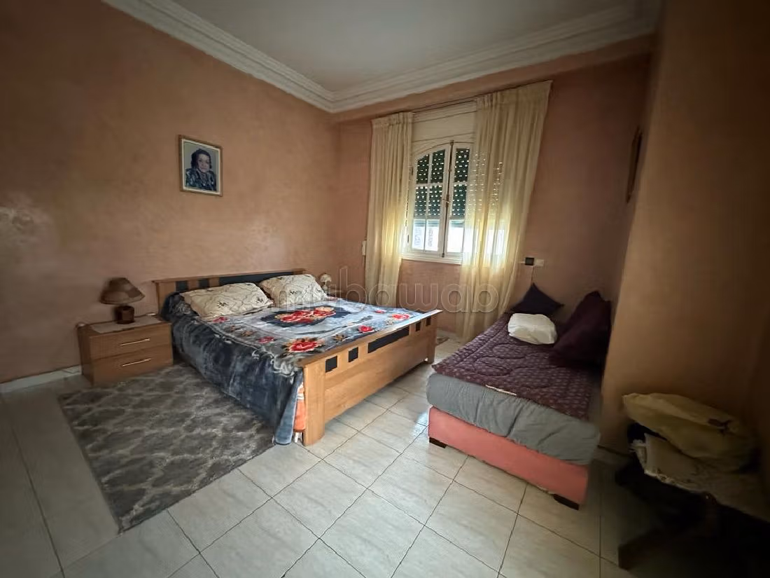 Kopen: villa's en luxe woningen in Sidi Maarouf. Totale oppervlakte 714 m². Veel comfort met airconditioning en open haard