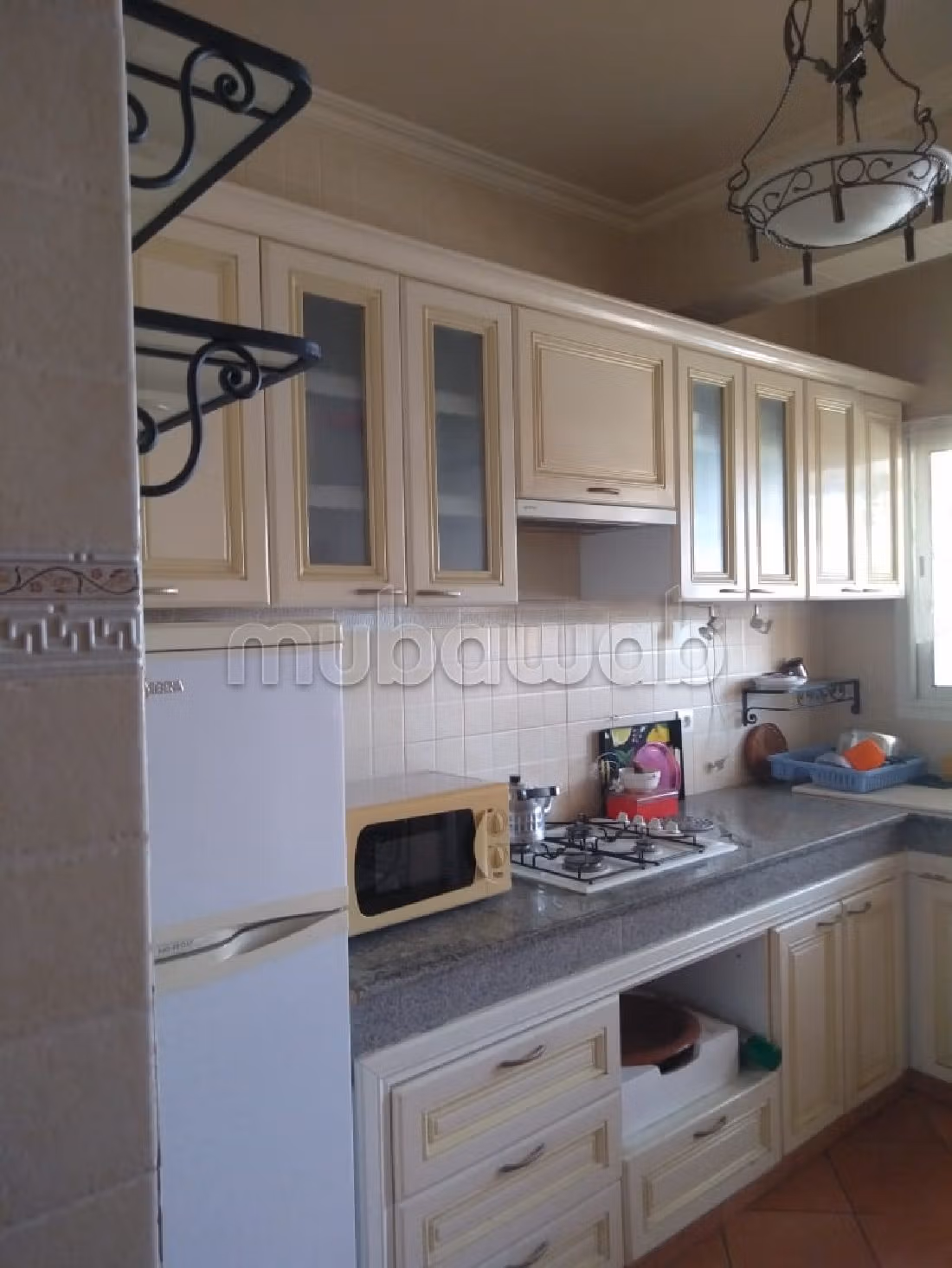 Nu te huur: appartementen in Hay Hassani. 3 Ruimtes. Volledig gemeubileerd. 