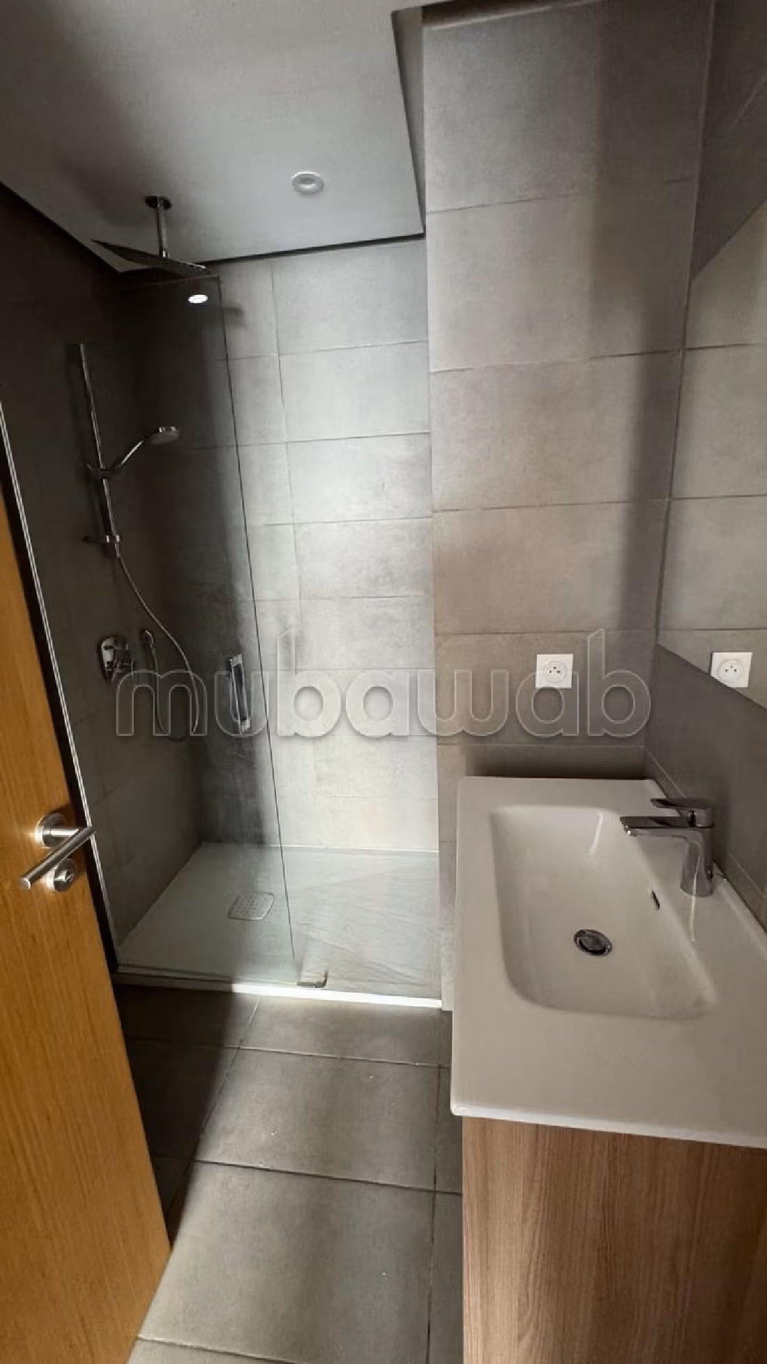 Appartement en location à Casablanca Finance City. Surface de 120 m²