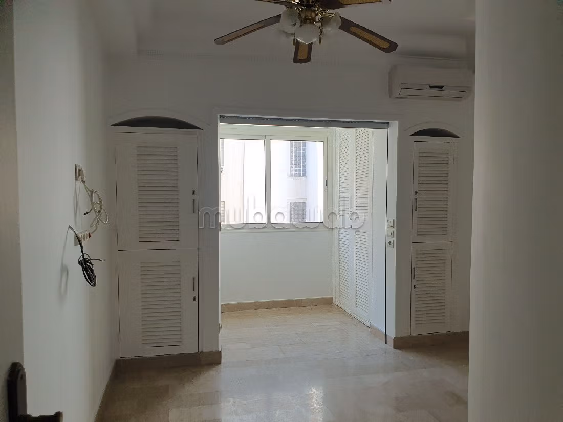 Vendita appartamento a Les princesses. Superficie 113 m². Ascensore e terrazzo