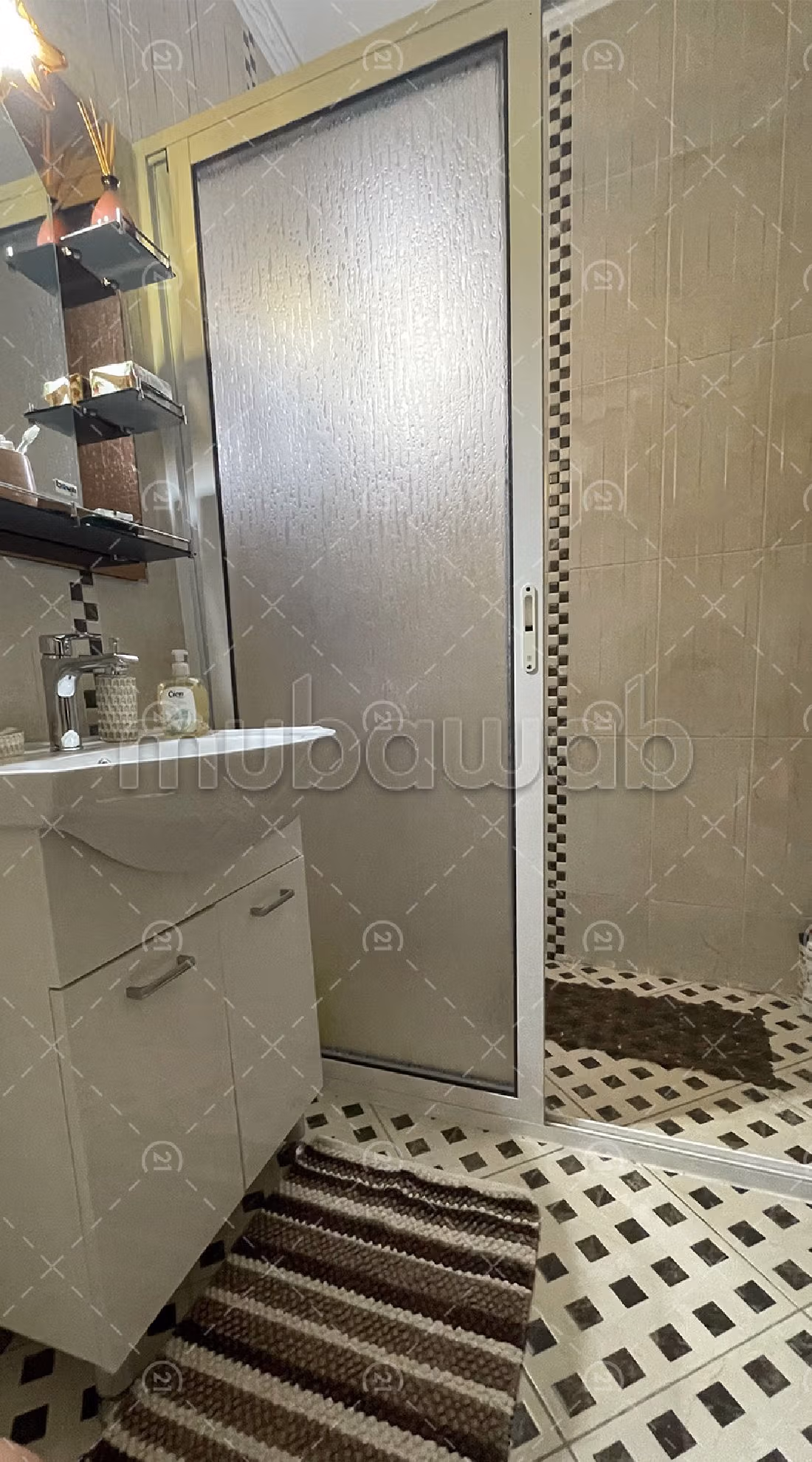Apartment for sale in Hay Hassani. Small area 160 m². Fully furnished. 