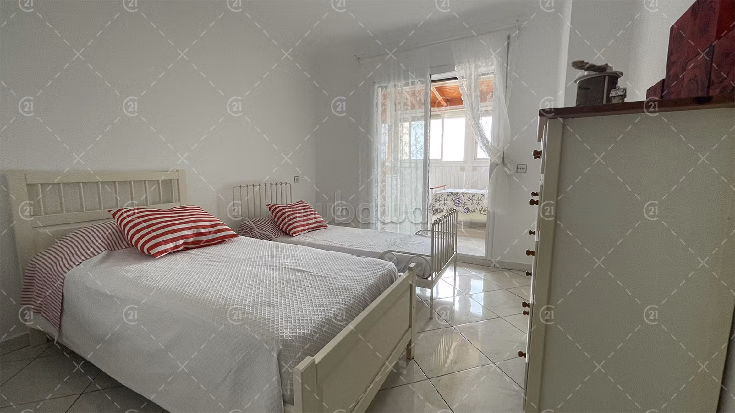 Apartment for sale in Hay Hassani. Small area 160 m². Fully furnished. 