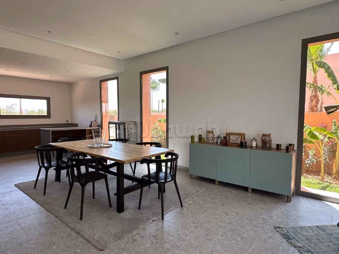 High quality villa for sale in Route de l'Ourika. Small area 400 m². Exceptional mountain view, Soundproofing