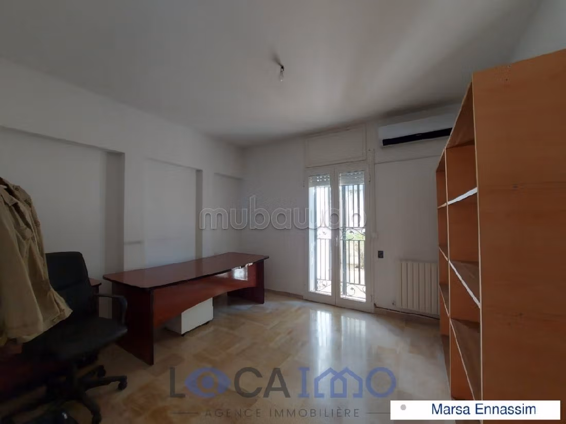 A louer une villa en S4 avec piscine à la Marsa