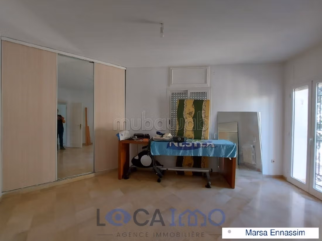 A louer une villa en S4 avec piscine à la Marsa