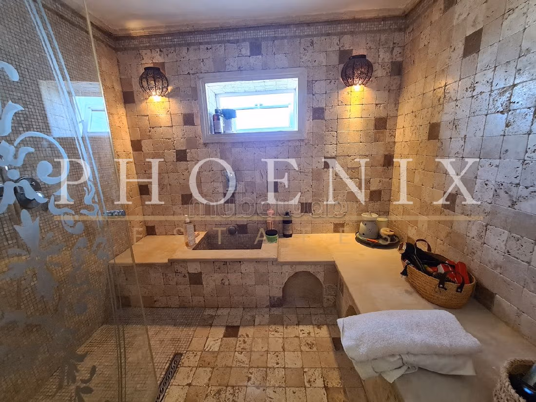 Location triplex meuble avec piscine a gammarth