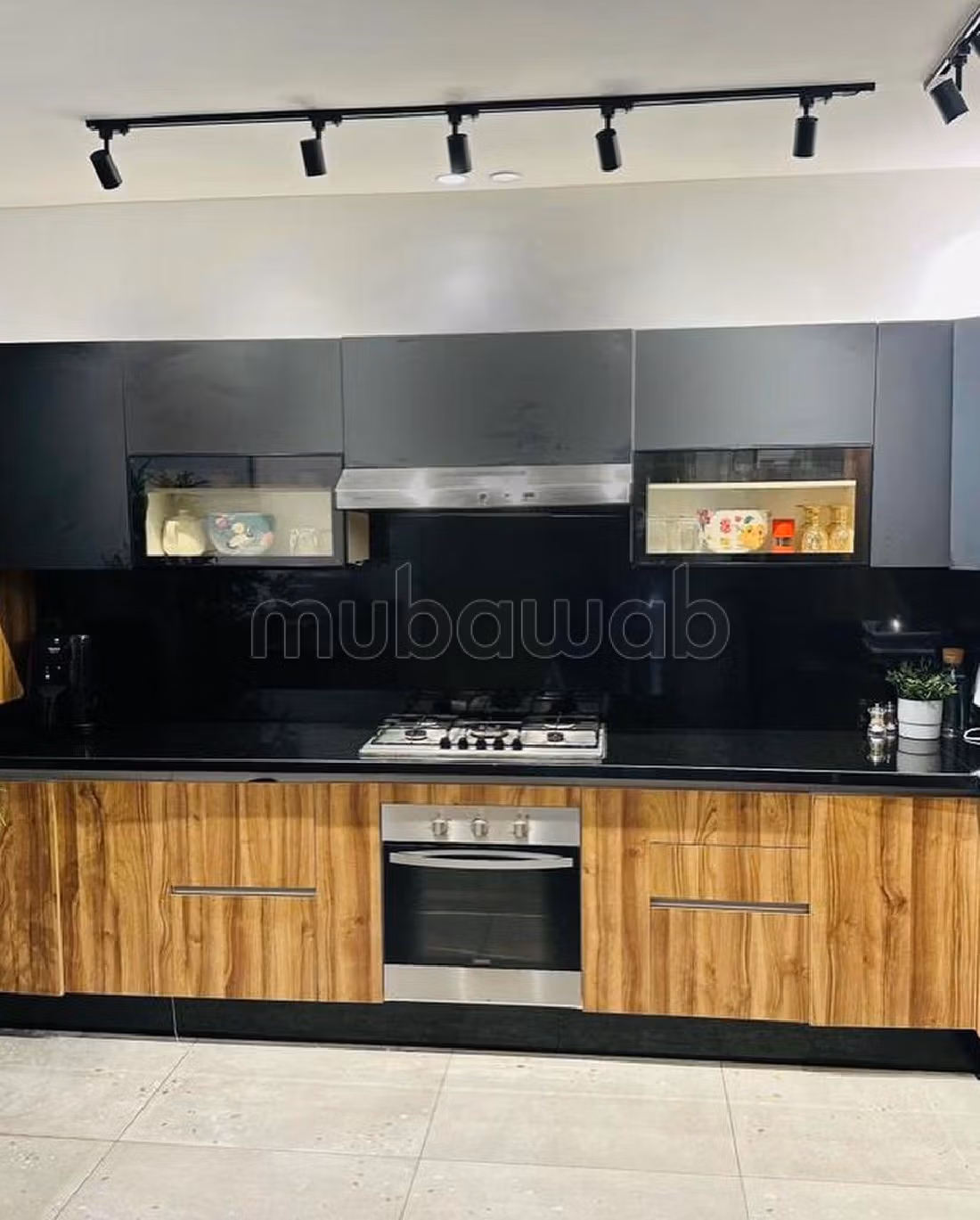 suntuosa casa en venta. Area 300 m². Jardín privado, trastero. 