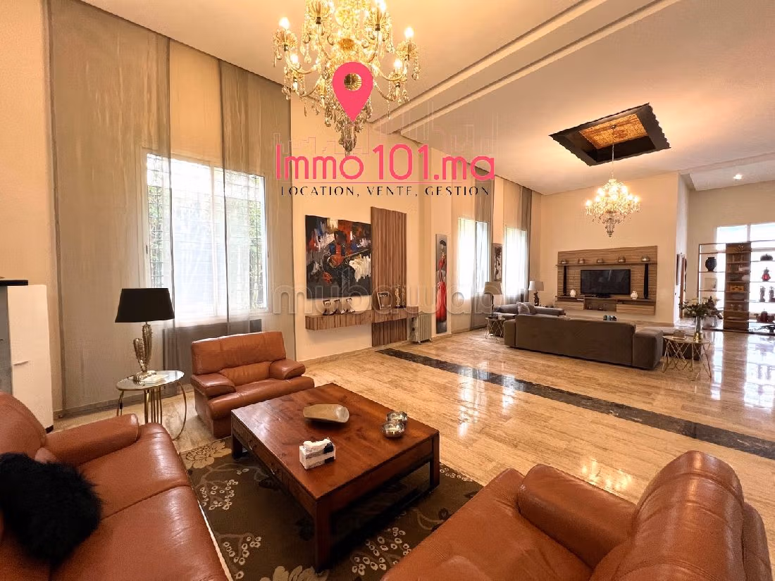 Villa à vendre à Souissi