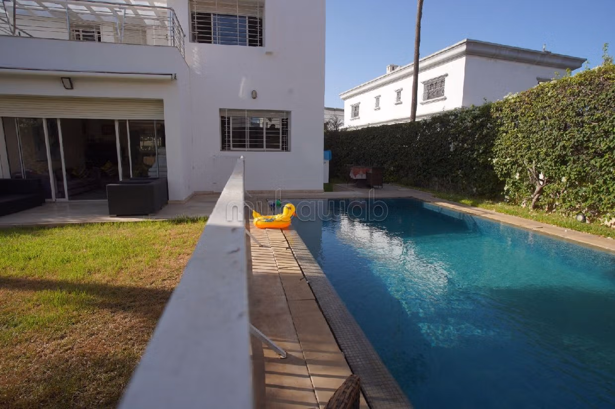 Eccezionale residenza di lusso in vendita a Laymoune. 7 locali. Area verde