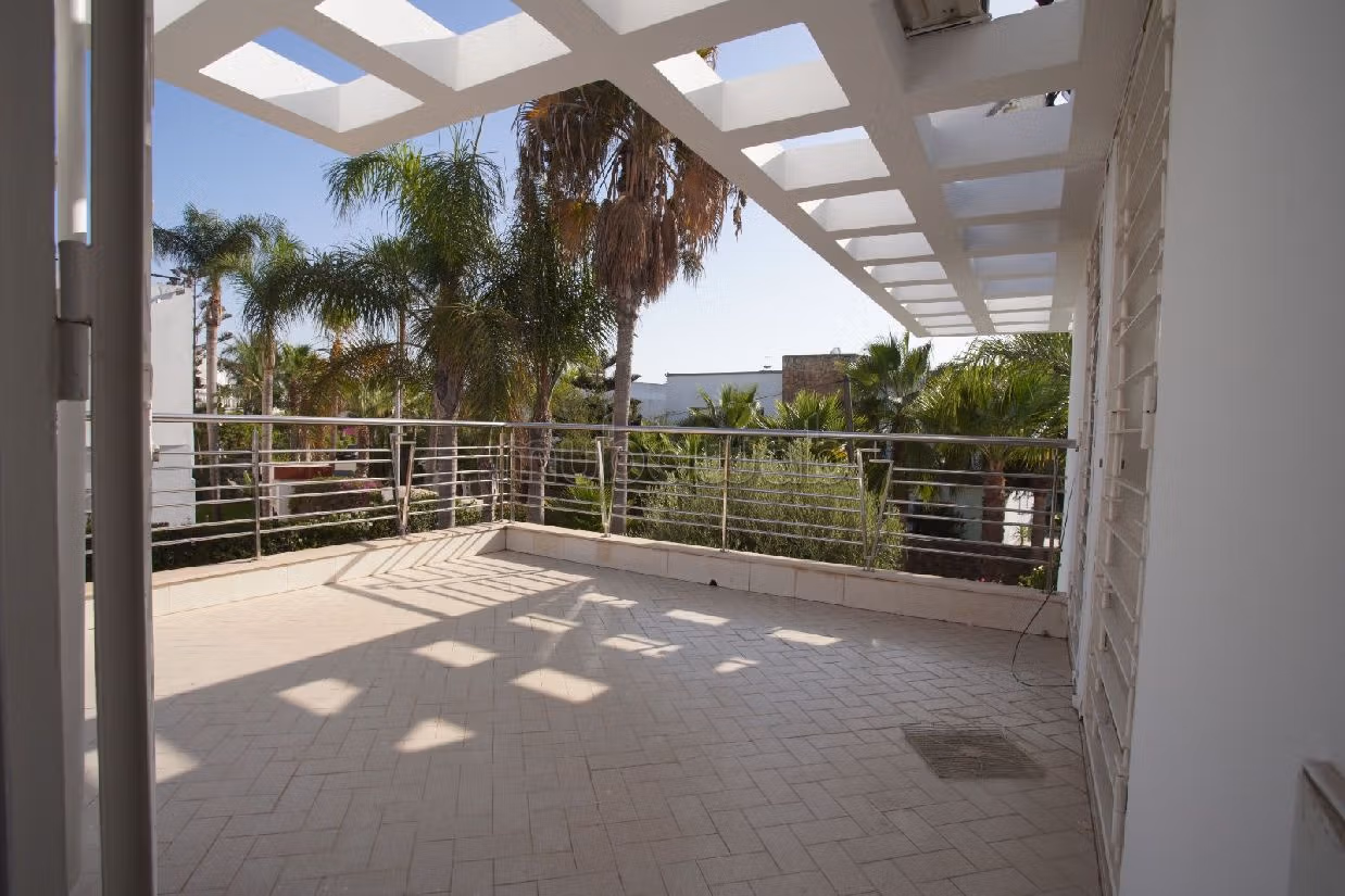 Eccezionale residenza di lusso in vendita a Laymoune. 7 locali. Area verde