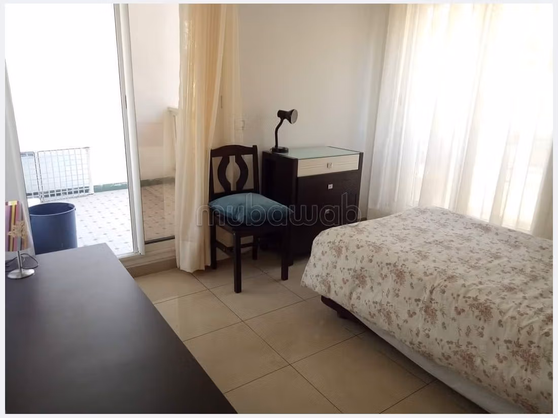 Great apartment for rent in Racine. Total area 80 m². Cellar