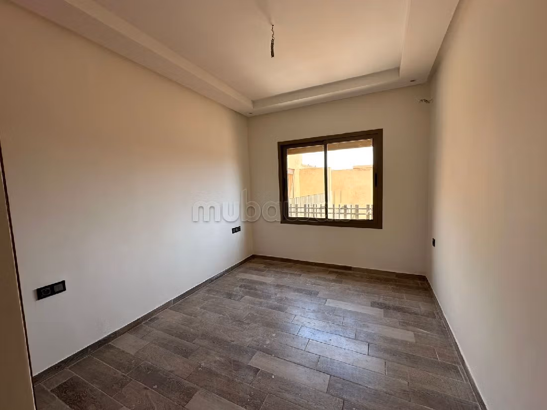 Piso en venta en Route Casablanca. Gran superficie 131 m². Puerta blindada, seguridad implementada
