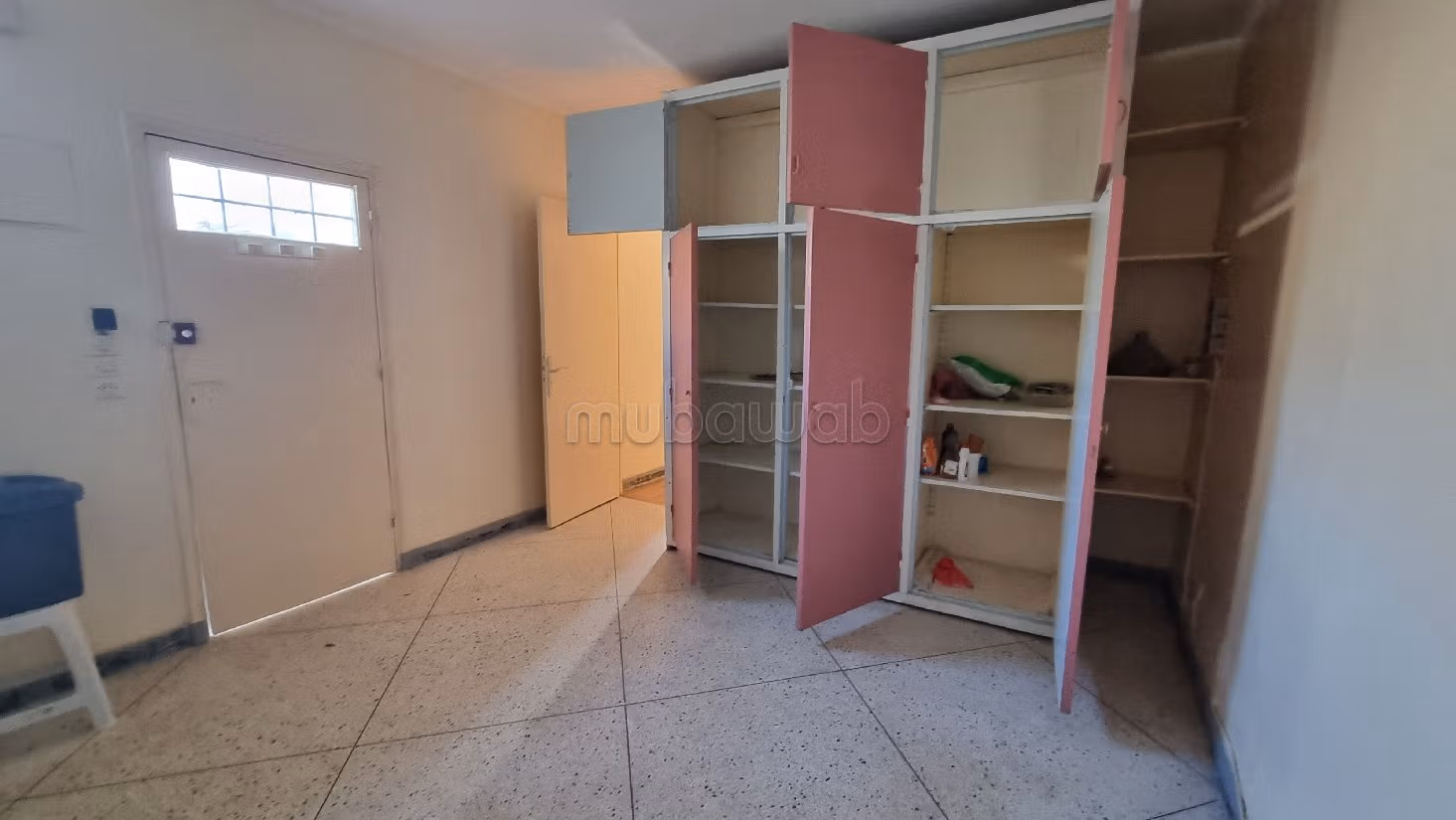 شقة للشراء ب هرهورة. 5 قطع. شرفة وحديقة.