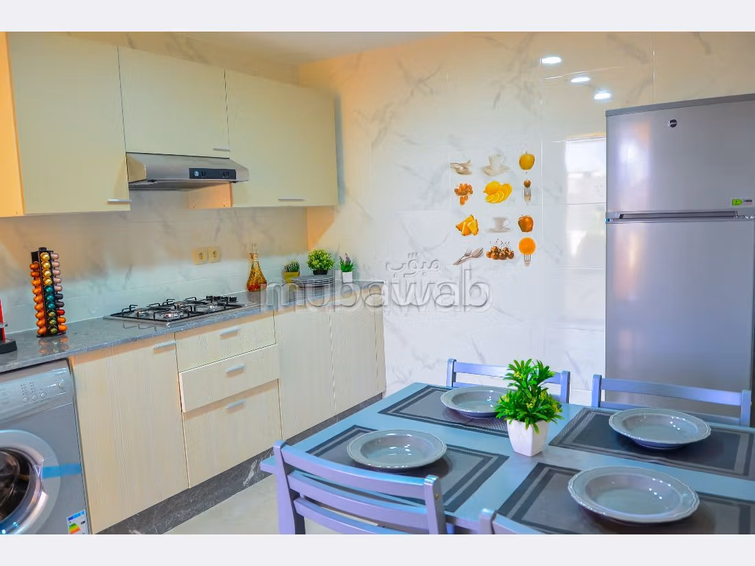 مكاتب ومحلات للبيع ببني ملال. 1 غرفة جيدة.