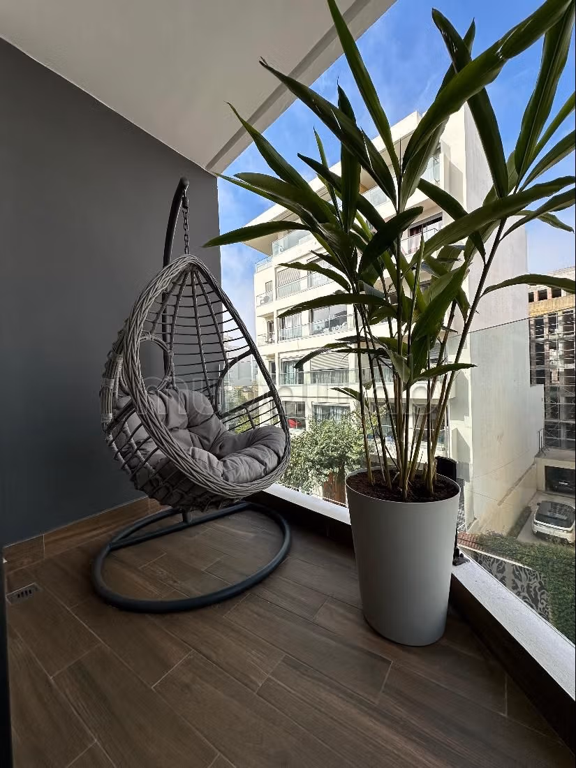 شقة رائعة للبيع بالأميرات. 1 غرفة جيدة. مفروشة. 