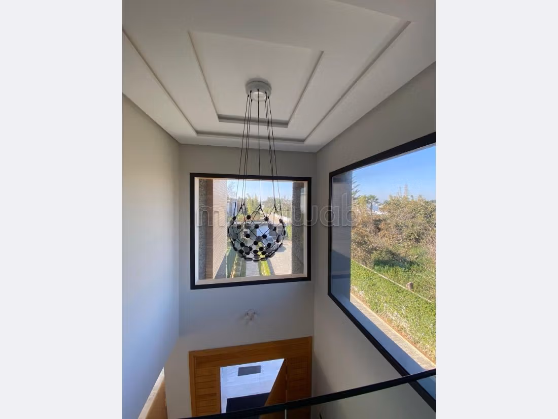 Meravigliosa villa in affitto a Souissi. 10 locali. Camino e piscina. 