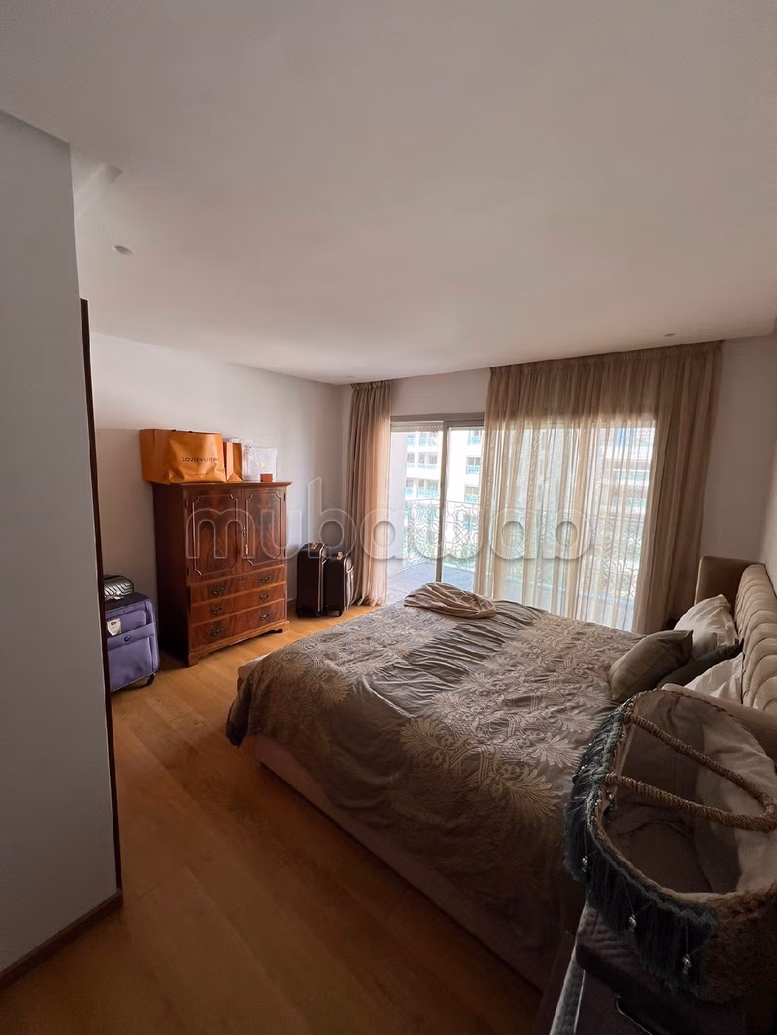 Bel appartement meublé