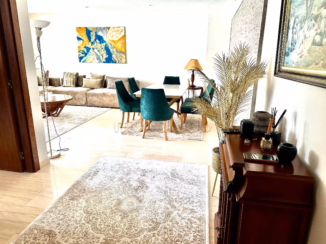 Bel appartement meublé