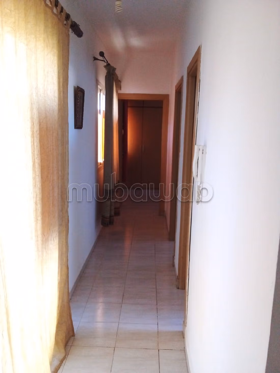 Find an apartment to buy. Area 100 m². Well decorated