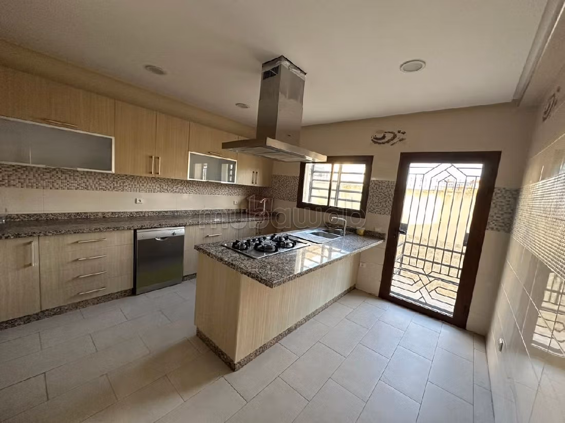 Villa moderne a vendre à HAYRIAD