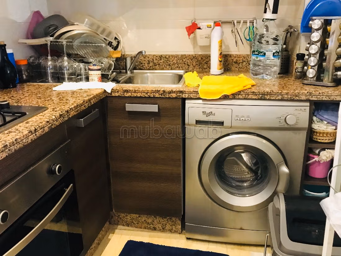 Grand studio haut standing en location