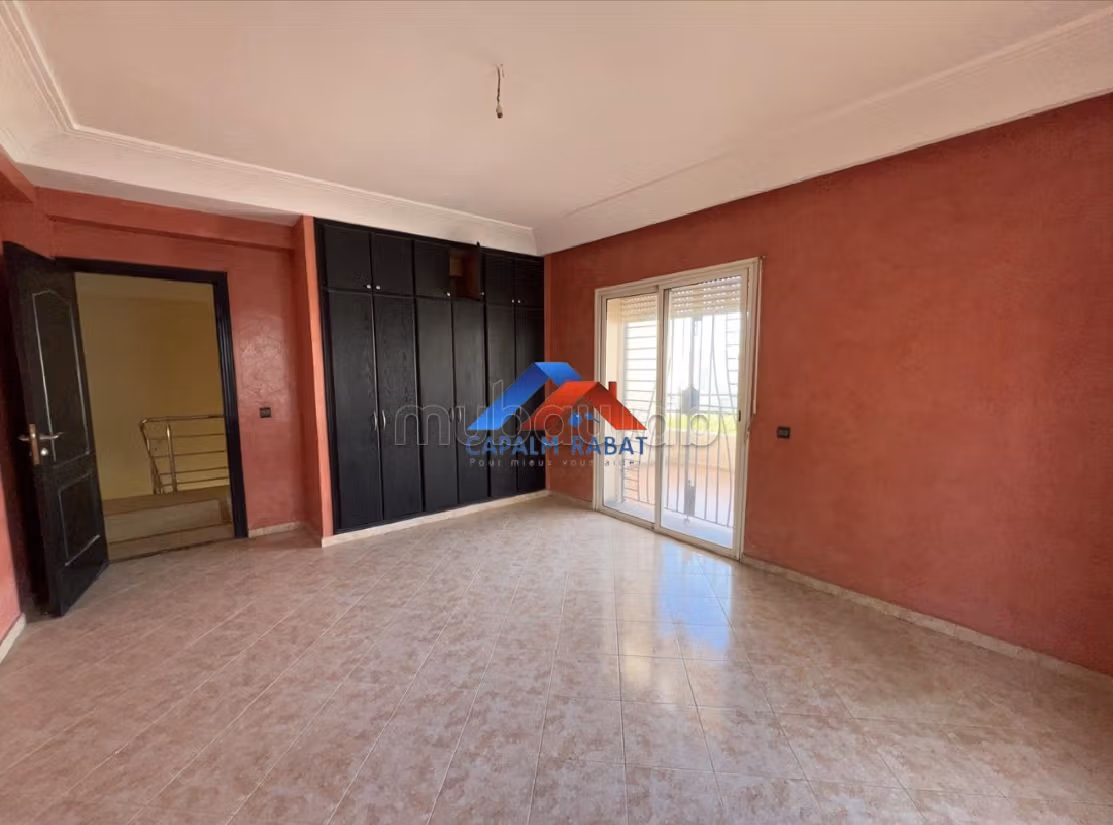 Eccezionale residenza di lusso in vendita. 6 ampi locali. Giardino e posto auto