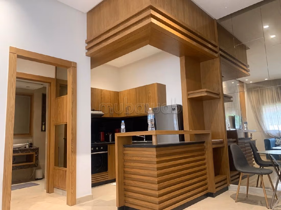 Appartementen om te huren in Casablanca Finance City. 6 Ruimtes. Volledig gemeubileerd. 