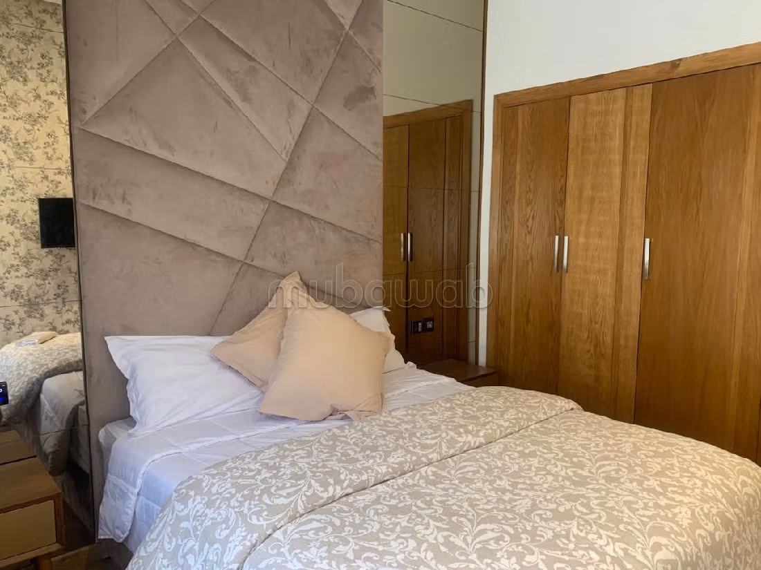 Appartementen om te huren in Casablanca Finance City. 6 Ruimtes. Volledig gemeubileerd. 