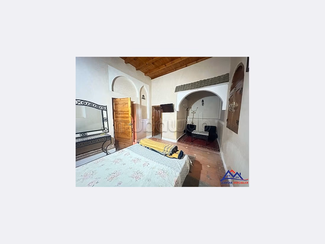 Se vende villa de lujo en Route de l'Ourika. 8 dormitorios. Hermosa terraza y jardín