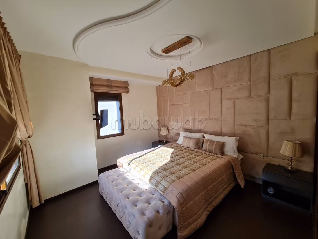 Villa moderne en location dans zone calefornia