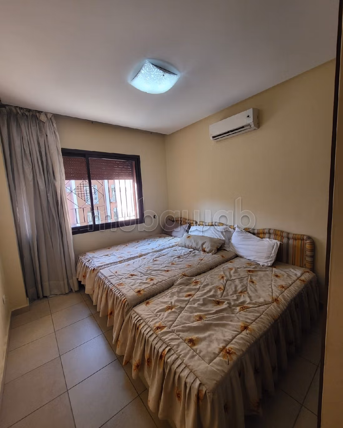 شقة جميلة للبيع بكليز. 2 غرف جميلة. 