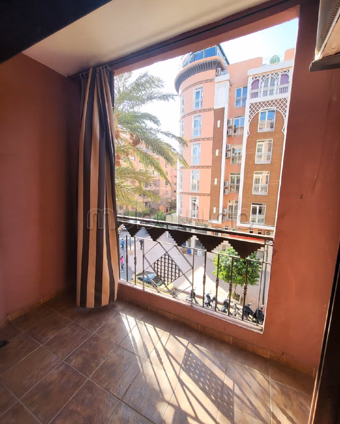 شقة جميلة للبيع بكليز. 2 غرف جميلة. 