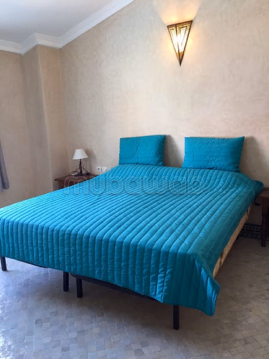 Acquista casa. 2 camere da letto. arredato. 