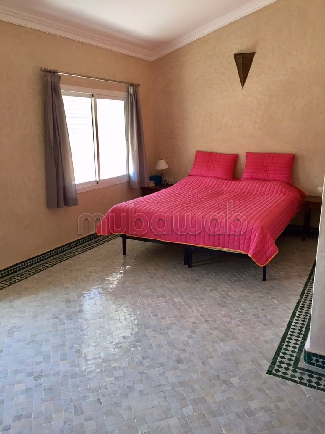 Acquista casa. 2 camere da letto. arredato. 