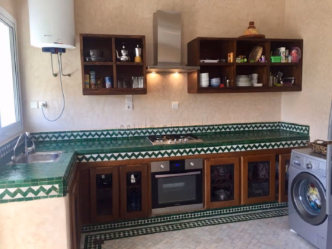 Acquista casa. 2 camere da letto. arredato. 