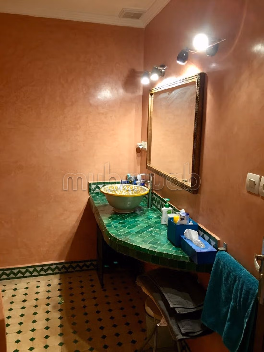 Acquista casa. 2 camere da letto. arredato. 