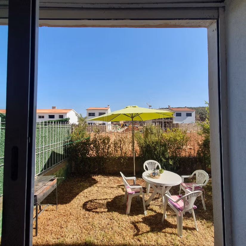 Acquista casa. 2 camere da letto. arredato. 