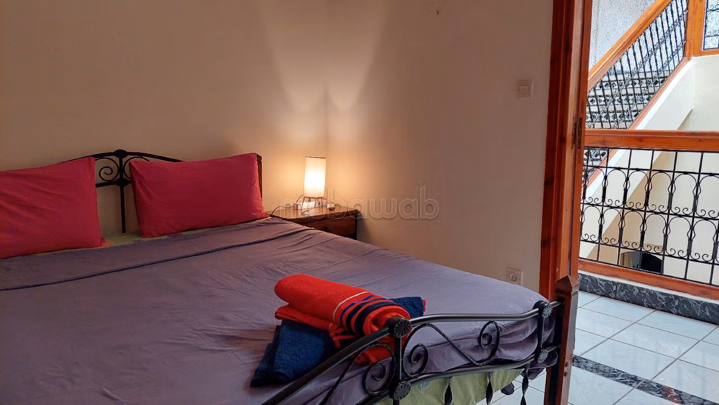 Riad for rent in Route de Fez. 3 rooms. Property with swimming pool, Integrated air conditioning.